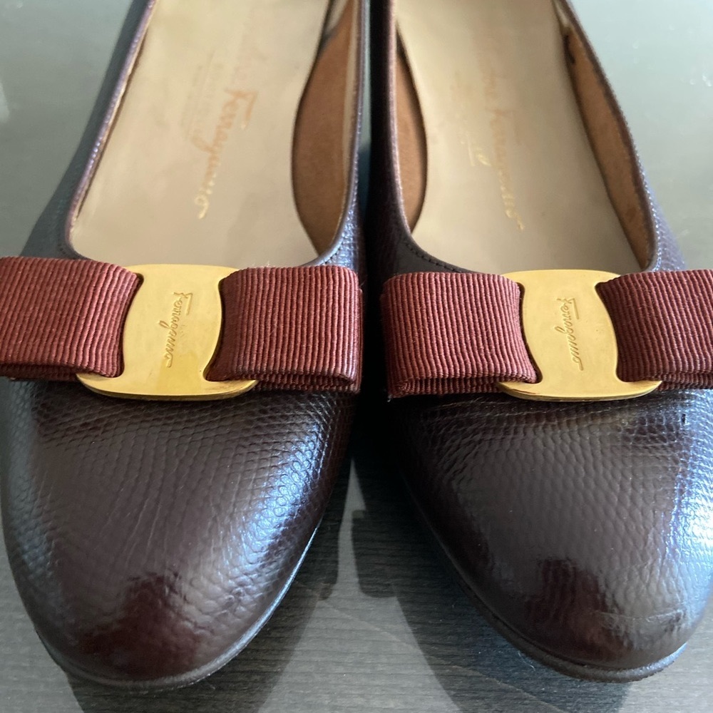 Salvatore Ferragamo Vara Bow Leather Pump